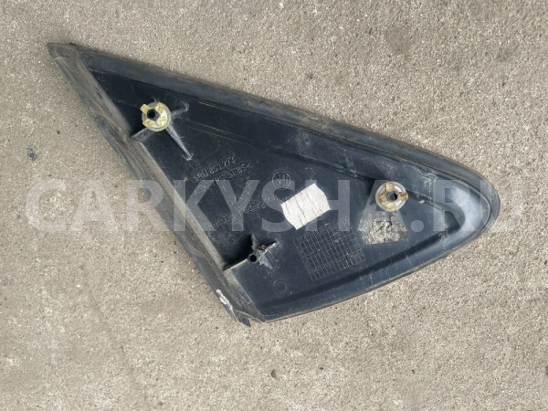 Уголок переднего левого крыла Фольксваген Поло Volkswagen Polo оригинальный номер 6RU853273