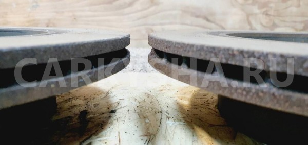 Тормозные диски зад комплект  BMW E46 BMW 3er 