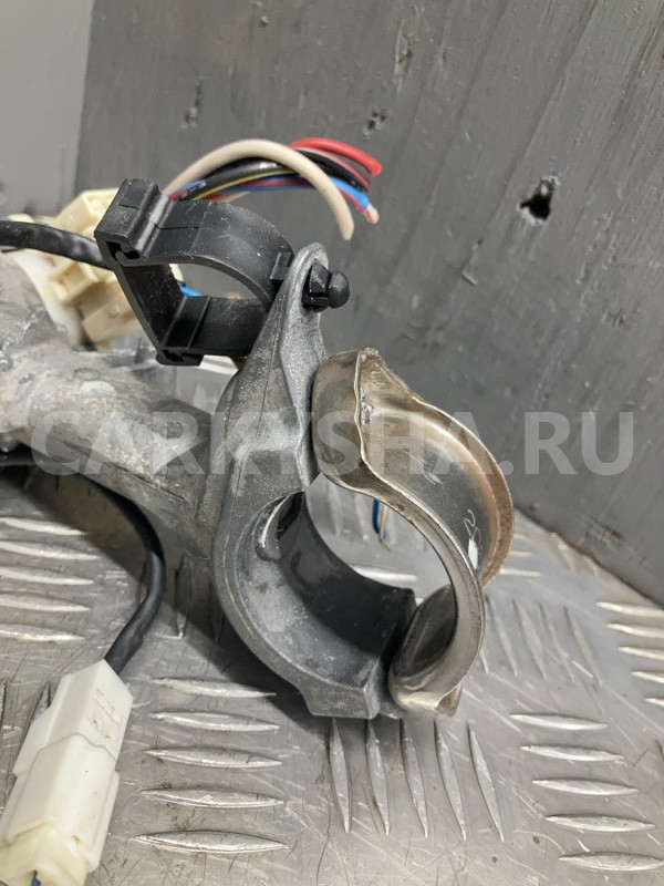 Замок зажигания Toyota Windom 