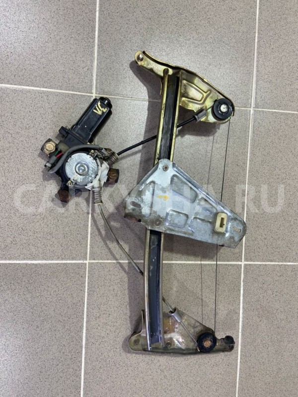 стеклоподьемник задний левый Toyota Vista 1994 г Toyota Ist оригинальный номер 0621004062