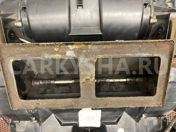 Корпус печки BMW 5er оригинальный номер 64 11 8 383 723, 64 11 8 383 723, 64118383723, 8383723, 64 11 8 385 923, 64118385923, 8385923, 64 11 8 372 267, 64118372267, 8372267