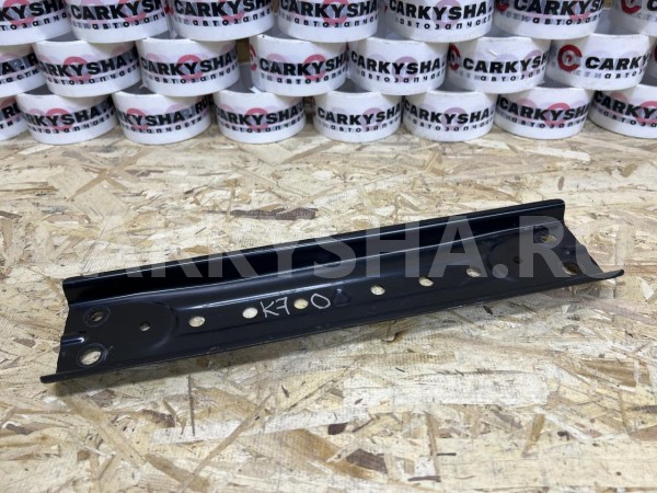 Усилитель панели Toyota Camry VIII (XV70) оригинальный номер 57523-33010