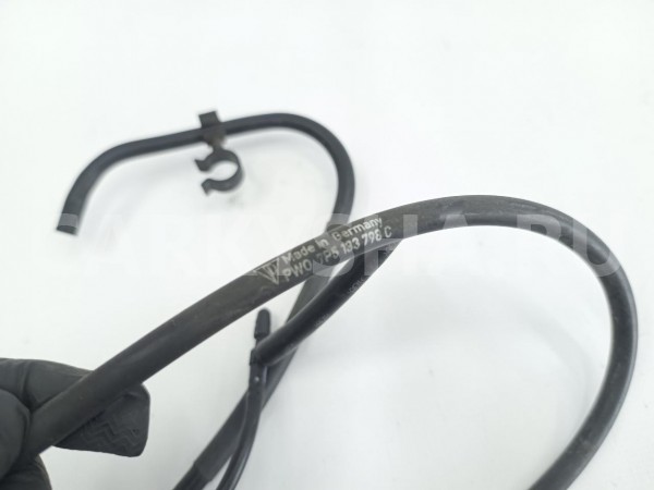 Трубка вакуумная Porsche Cayenne 2011 7P5133798 958 Porsche Cayenne 