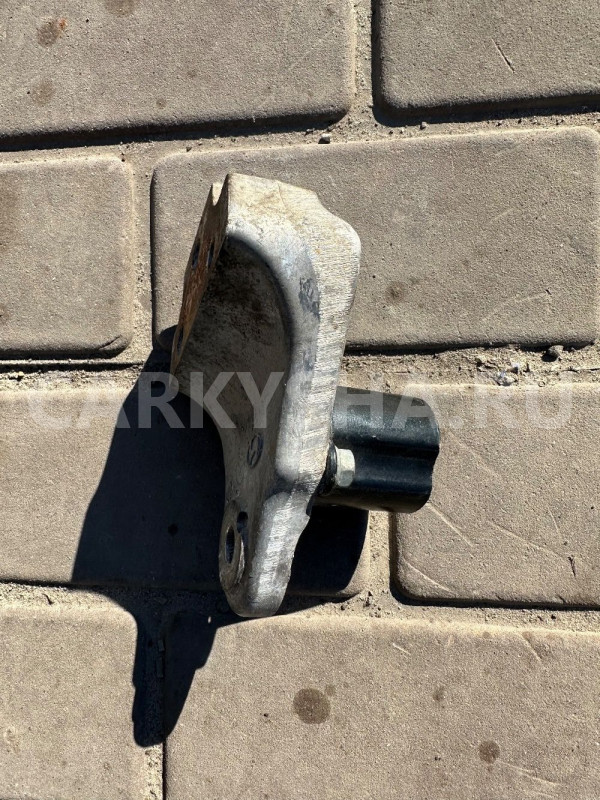Кронштейн опоры двигателя Hyundai Getz Hyundai Getz оригинальный номер 218401C300
