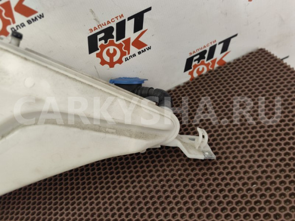 Бачок омывателя BMW X1 оригинальный номер 61 66 7 241 674, 61 66 7 241 674, 61667241674, 7241674, 61 66 7 241 664, 61667241664, 7241664