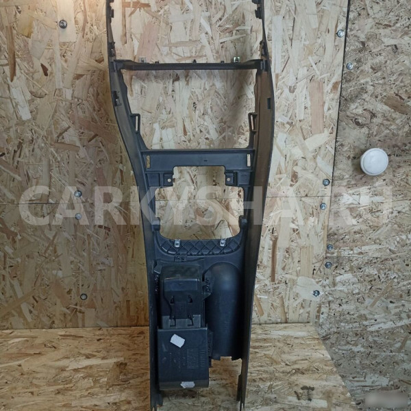 Накладка центральной консоли Volkswagen golf plus Volkswagen Golf Plus оригинальный номер 5M1863243B