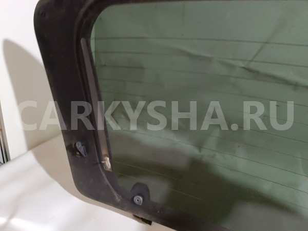 Стекло двери багажника Kia Sorento 