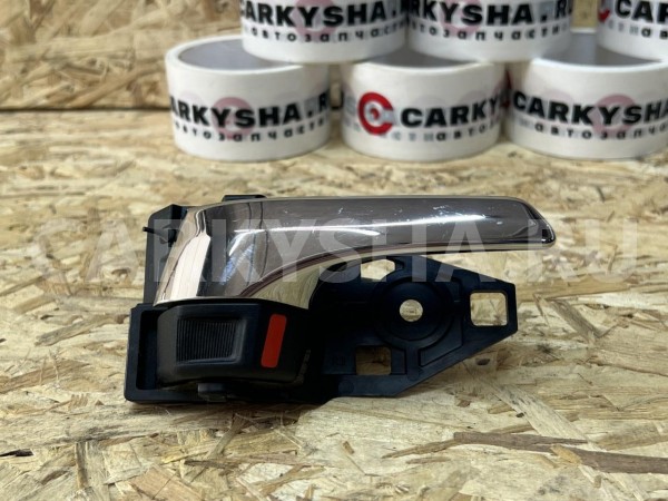 Ручка двери внутренняя правая Toyota Camry VII (XV50) оригинальный номер 69205-33111-C0