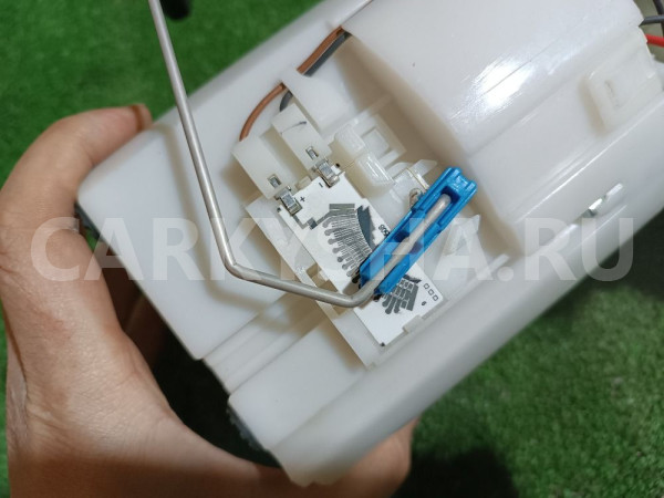 Насос топливный электрический Kia Rio оригинальный номер 311104l000