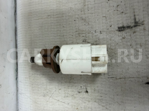 Датчик педали тормоза Suzuki SX4 2006-2014 Suzuki SX4 оригинальный номер 3774075H10