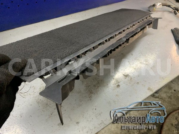 Обшивка пол багажника  Discovery 3 4 Land Rover Discovery оригинальный номер ebz500011