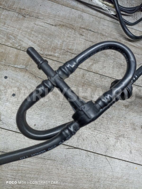 Трубка картерных газов Volvo S60 II рестайлинг (2013—2018) Volvo S60 оригинальный номер 31372853