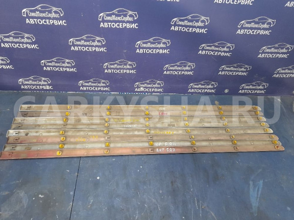Молдинг передний правый SsangYong Kyron Actyon 1 Ssang Yong Actyon оригинальный номер 7952609000