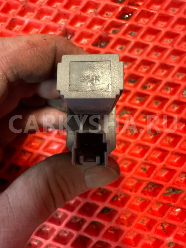 Концевик педали сцепления Mazda 3 BL Mazda 2 оригинальный номер BP4K66490B