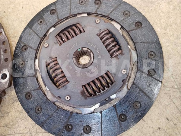 Название детали Сцепление Модель Citroen Berlingo B9 Citroen Berlingo оригинальный номер 1607387880