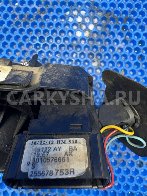 Переключатель подрулевой Renault Sandero I (2009—2014) Renault 14 оригинальный номер 9010576661