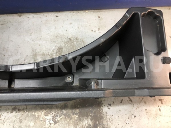 Ящик для инструментов Mazda CX-7 Mazda 2 оригинальный номер eh45688e0