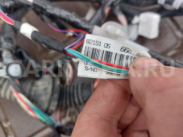 Проводка передней прав двери  Toyota Avensis T270 Toyota Avensis оригинальный номер 8215105660