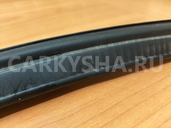 Уплотнитель стекла двери багажника Land Rover Land Rover Range Rover 