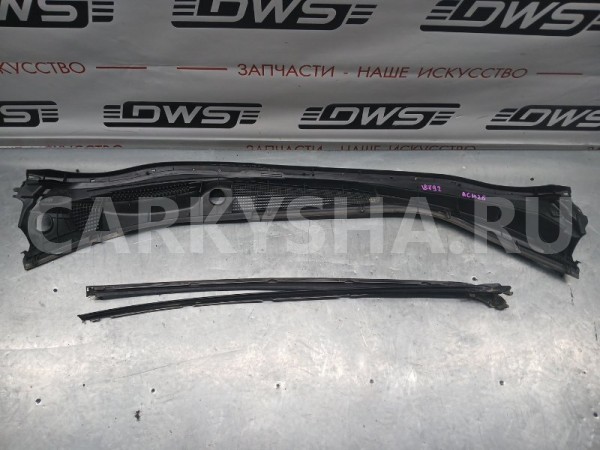 Решетка под лобовое стекло Toyota Ipsum 