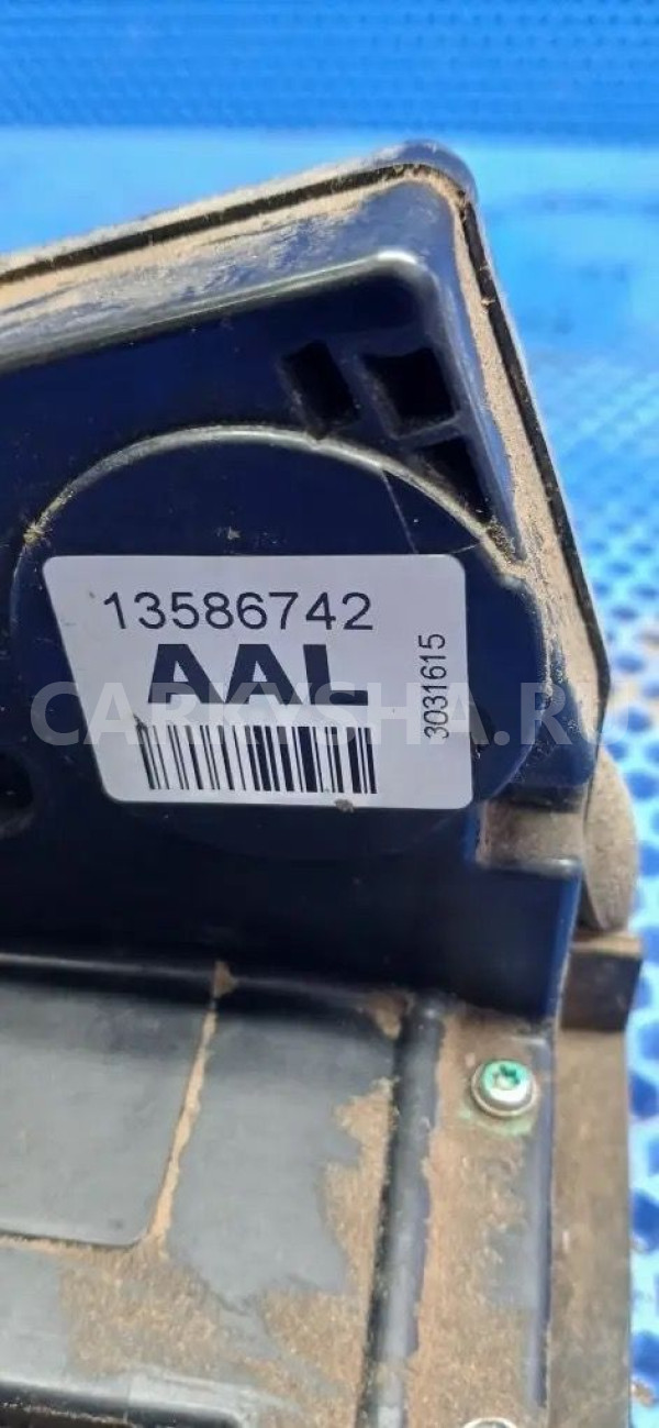 Замок двери задней левой Chevrolet Cobalt II (2011—2016) Chevrolet Cobalt оригинальный номер 13586742