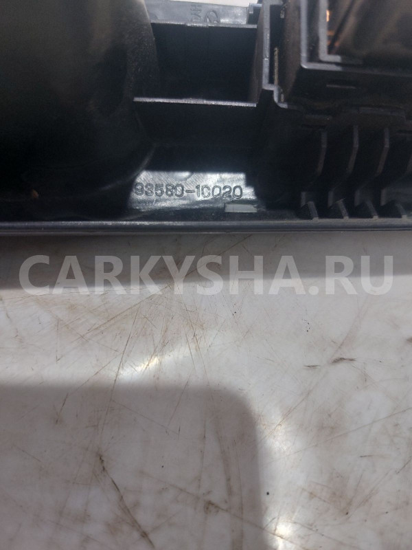 Кнопка стеклоподъемника задняя прав Hyundai Getz Hyundai Getz оригинальный номер 935801C020