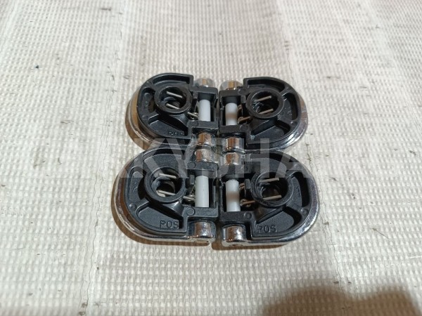 Кронштейн крепления груза в багажнике Land Rover Range Rover 