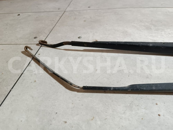 Поводок стеклоочистителя Toyota Prius оригинальный номер 8521147010