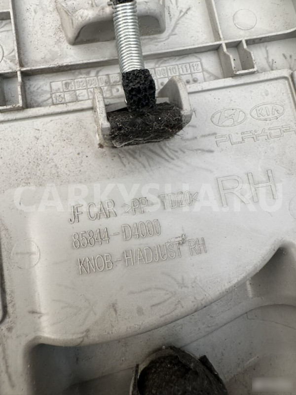 Обшивка центральной стойки правая Kia Optima 4 JF Kia Optima оригинальный номер 85844d4000