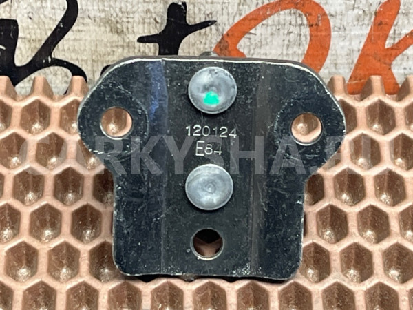 Скоба замка багажника BMW X1 оригинальный номер 51 24 2 993 907, 51 24 2 993 907, 51242993907, 2993907