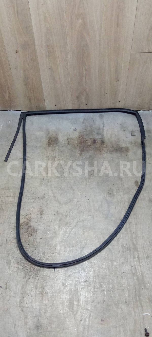 Уплотнитель двери задней левой Kia RIO 2005-2011 Kia Rio оригинальный номер 831301G200