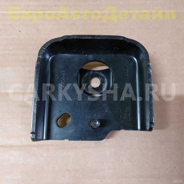 Распорка заднего подрамника Range Rover L460 L461 Land Rover Range Rover оригинальный номер LR190044