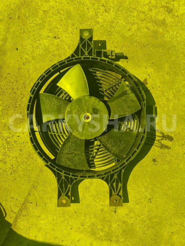 Диффузор радиатора Nissan Terrano 