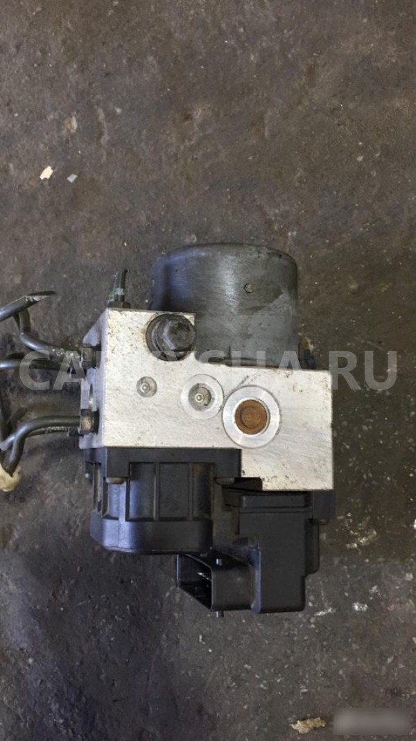 Блок abs Nissan cube (476602U611) ANZ10, CG13DE Nissan Cube оригинальный номер 476602U611