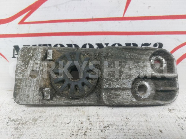 Кронштейн радиатора нижний Opel Astra J Opel Astra оригинальный номер 1310014