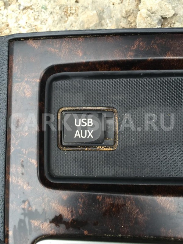 USB AUX Toyota Land Cruiser 200 Series 