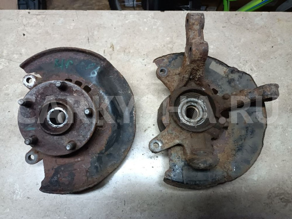 Кулак поворотный передний правый Тойота Rav 20 Toyota RAV 4 оригинальный номер 4321142070
