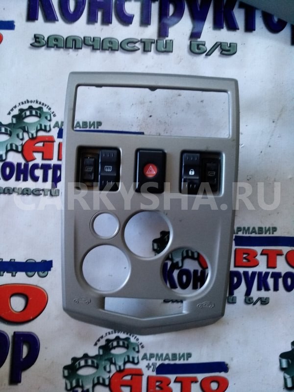 Накладка консоли центральной Renault Logan 