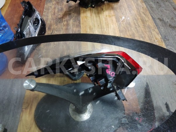 Фонарь Toyota Rav4 2018-2022 8155042230 XA50, правый Toyota RAV 4 