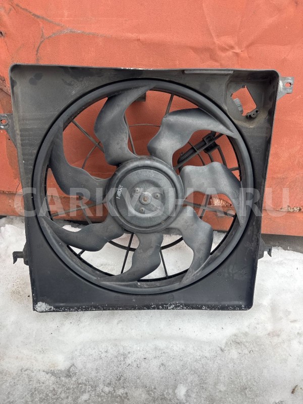 Вентилятор охлаждения Hyundai ix35 (2010-2015) Hyundai ix35 оригинальный номер 253802Y000