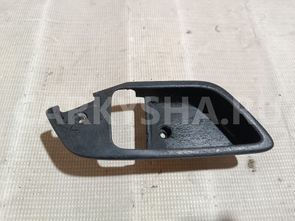 Накладка ручки внутренней Hyundai Coupe оригинальный номер 826212C000