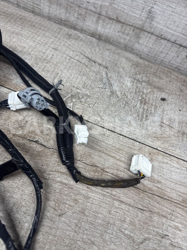 Проводка передней левой двери Nissan Qashqai I (2006—2010) Nissan Qashqai оригинальный номер 24125jd06e