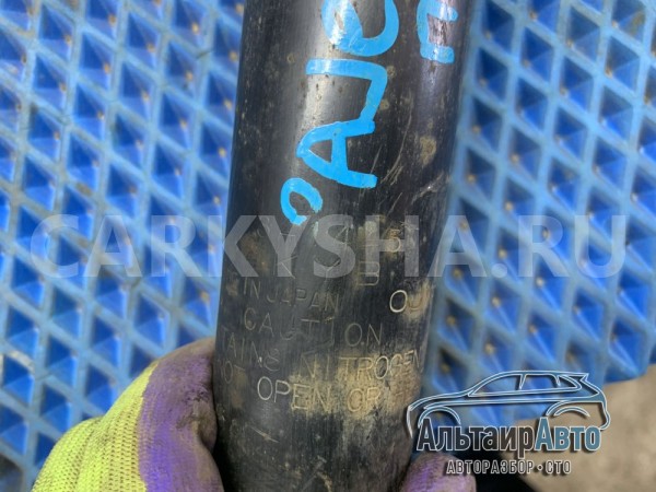 Амортизатор KYB передний Pajero 4 Mitsubishi i оригинальный номер 341445