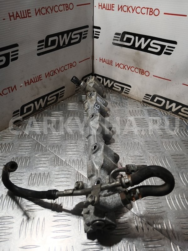 Клапан давления топлива Toyota ISis 