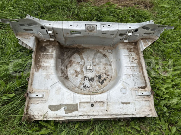 Панель задняя с тазиком Opel Astra J Opel Astra