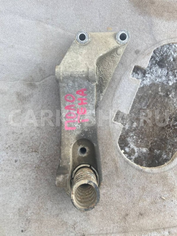 Кронштейн генератора Volkswagen Polo IV (2001—2005) Volkswagen Polo оригинальный номер 036145169G