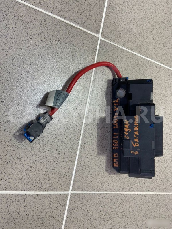 Блок предохранителей BMW 760LI 2004 г BMW 7er оригинальный номер 61136900583