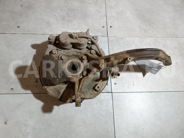 Кулак поворотный передний правый Mitsubishi Diamante оригинальный номер MB914614