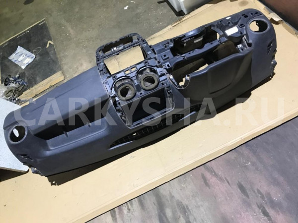 Торпедо Renault Duster I рестайлинг (2015—2021) Renault 15 оригинальный номер 681001758R