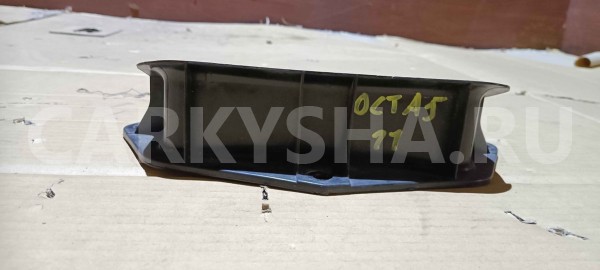 Воздухозаборник Skoda Octavia II рестайлинг (2008—2013) Skoda Octavia оригинальный номер 1k0815479b